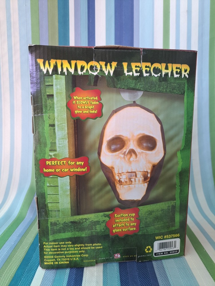 2008 GEMMY SKULL WINDOW LEECHER LIGHT UP NIB "B"