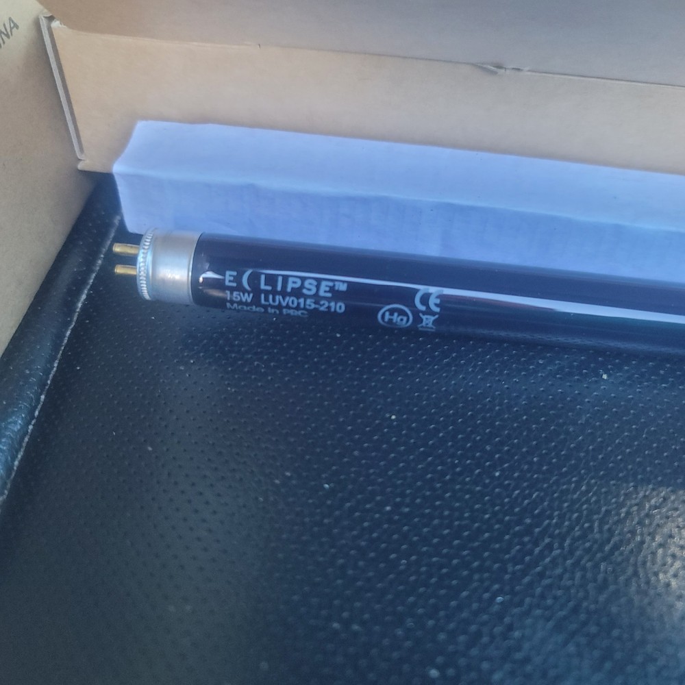 Vector Eclipse 15 Watt Replacement Fly Light Bulb 20-2019 ( 2 Pack) 12 Inch Long