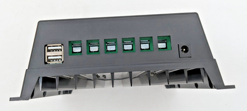 SOLAR CHARGE CONTROLLER FOR HOME SOLAR SYSTEM