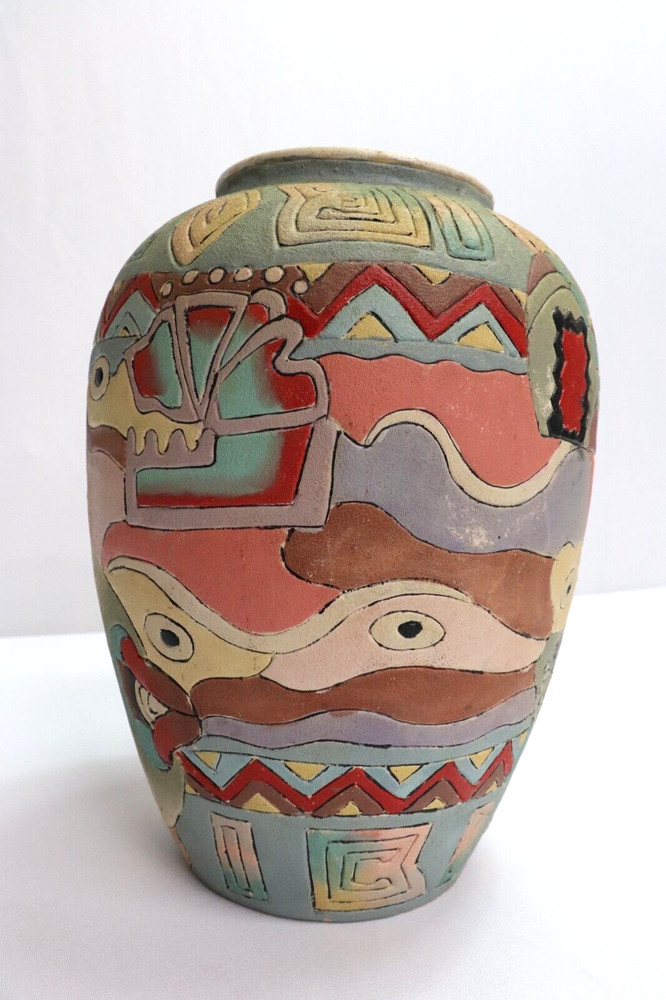 Ceramic Carved 10"