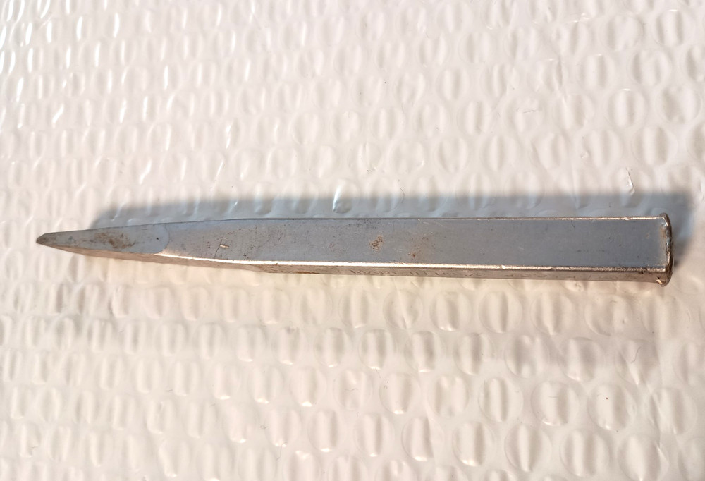 CRAFTSMAN TOOLS 42974, 5/8" CHISEL, 6.3" LONG.