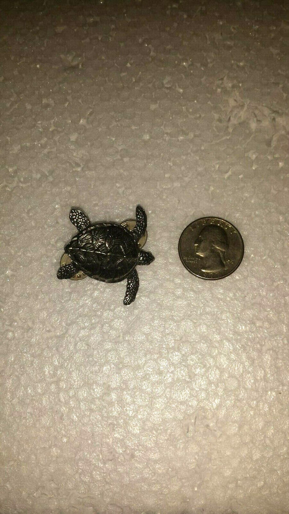SILVERTONE TURTLE PIN