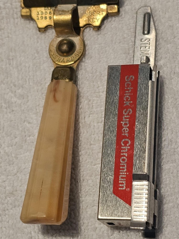 Vntg Eversharp Schick Deluxe Injector Safety Razor & Loader Set 1940's Bakelite