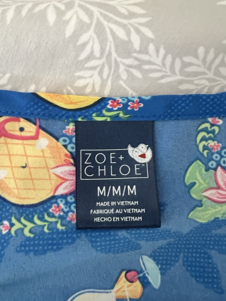 Size M/MT Zoe&Chloe/Winx Scrub Set