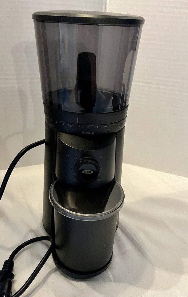 OXO Brew Conical Burr Coffee Grinder Silver, One-Touch Automatic Smart Grind