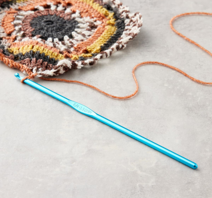 Anodized Aluminum Crochet Hook by Loops & Threads® - Size E-4 / 3.5mm