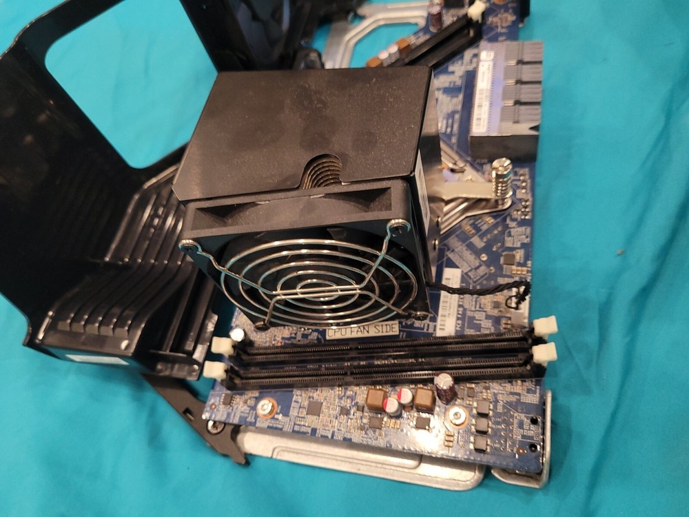 HP Workstation Memory Riser Board Second CPU E5- 2650V2 for Z620 Computer