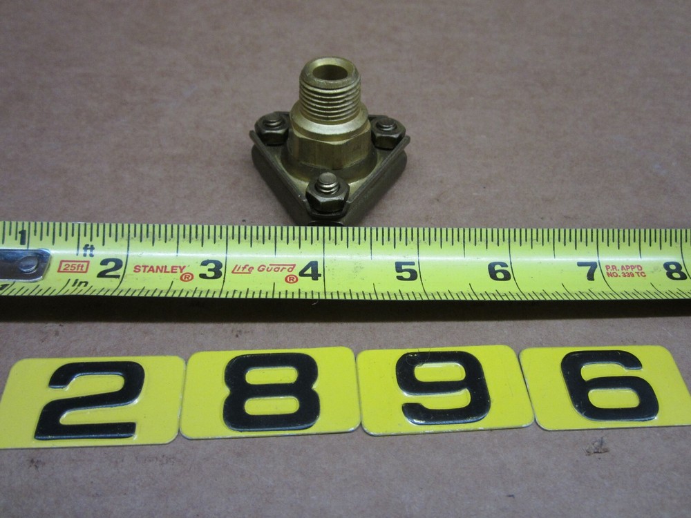 SPRAYING SYSTEMS COMPANY BRASS MOUNTING ADAPTER