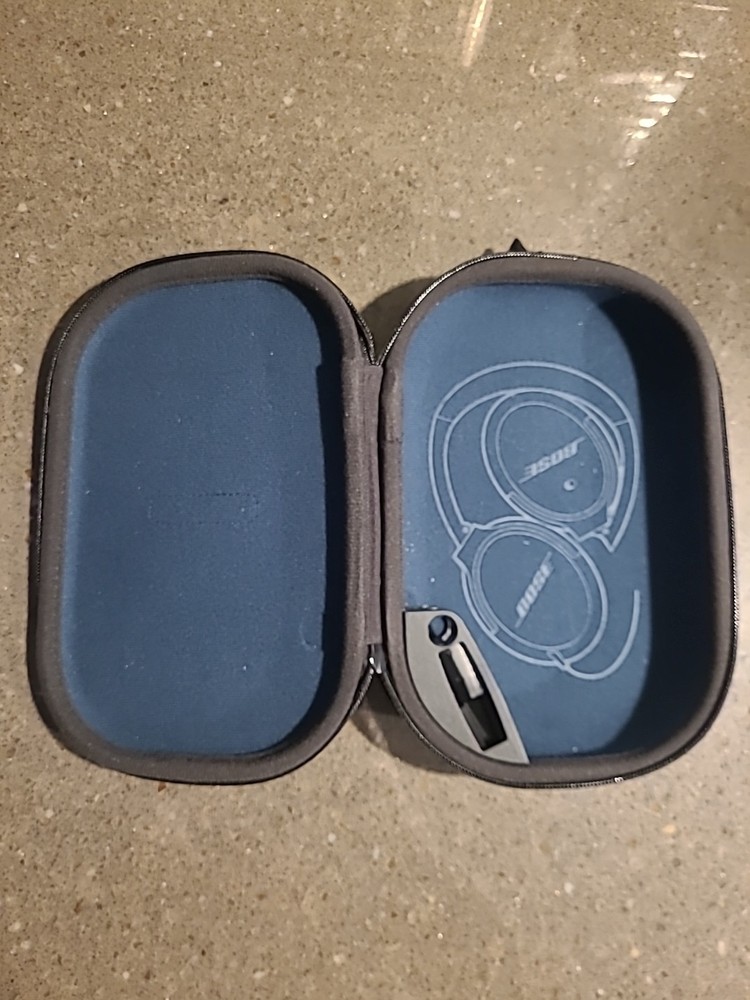 CASE ONLY -- BOSE QuietComfort 35 II Protective Case