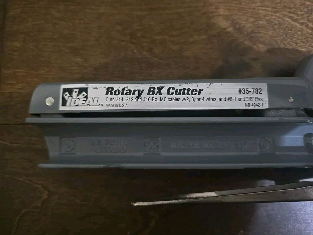 Ideal 35-782 Rotary BX Cutter