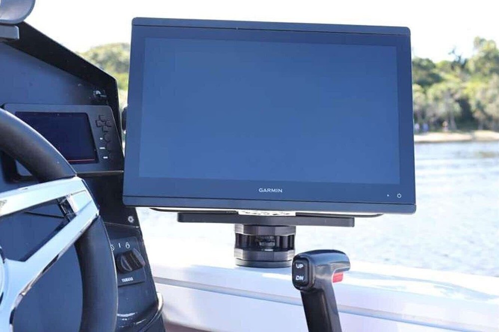 RAILBLAZA Rotating Platform Universal Fish Finder Mount