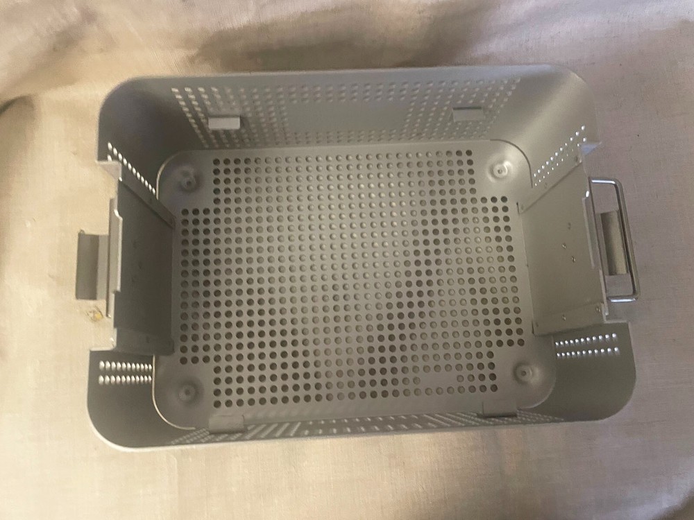 INUVITY EIKON LT ILLUMINATED RETRACTOR SYSTEM MEDICAL STERILIZATION CASE ONLY