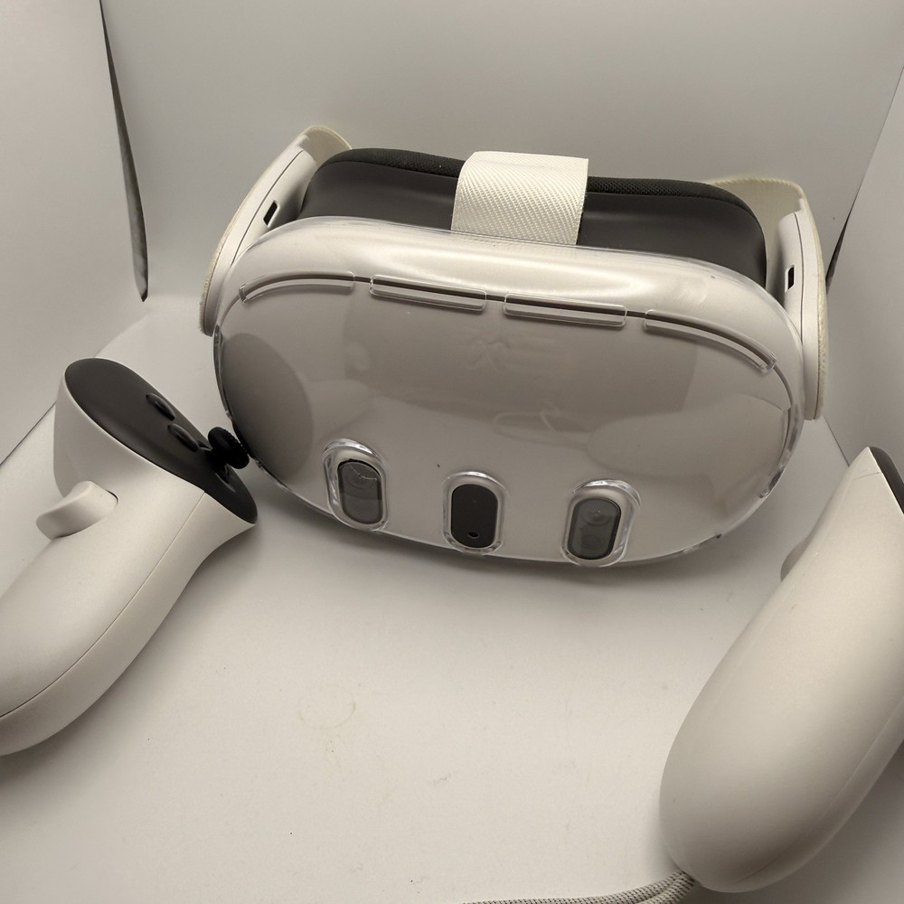 Meta Quest 3 Virtual Reality Headset 128GB White with Controllers  READ!!!!