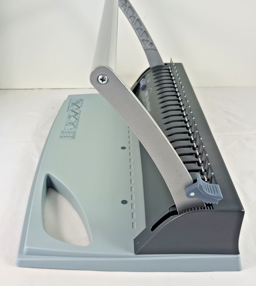 GBC BindMate Model 7706170 ComBind Binding System with 1/2" Bindings Tested