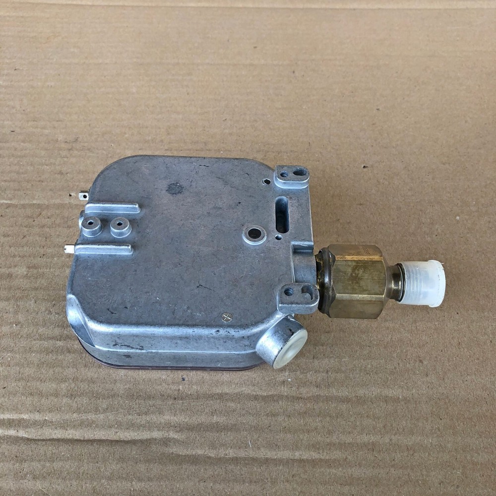 SAUTER DFC17B76F001 PRESSURE SWITCH