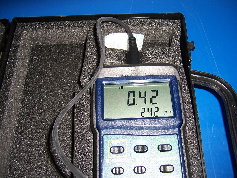 12131 Extech Thermo 407113 anometer / airflow meter