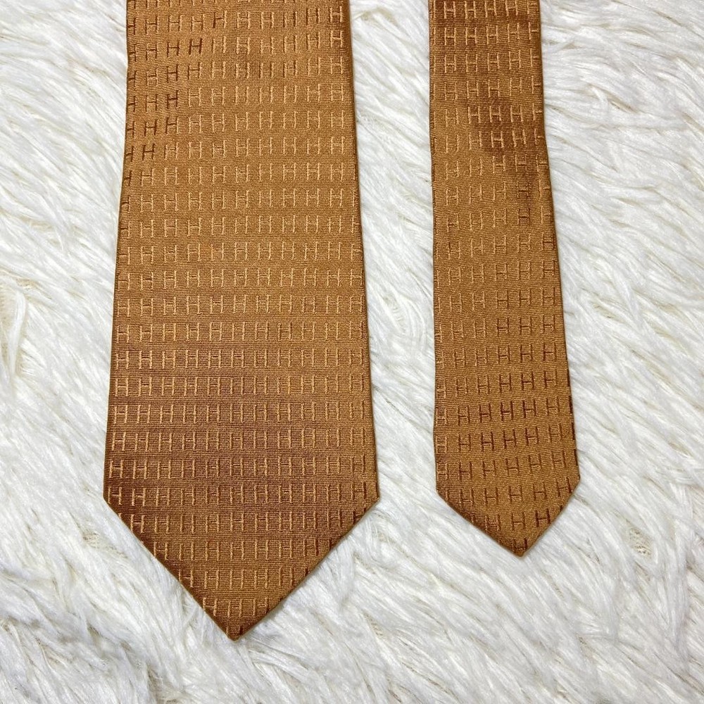 Fasone gold beige H pattern tie glossy