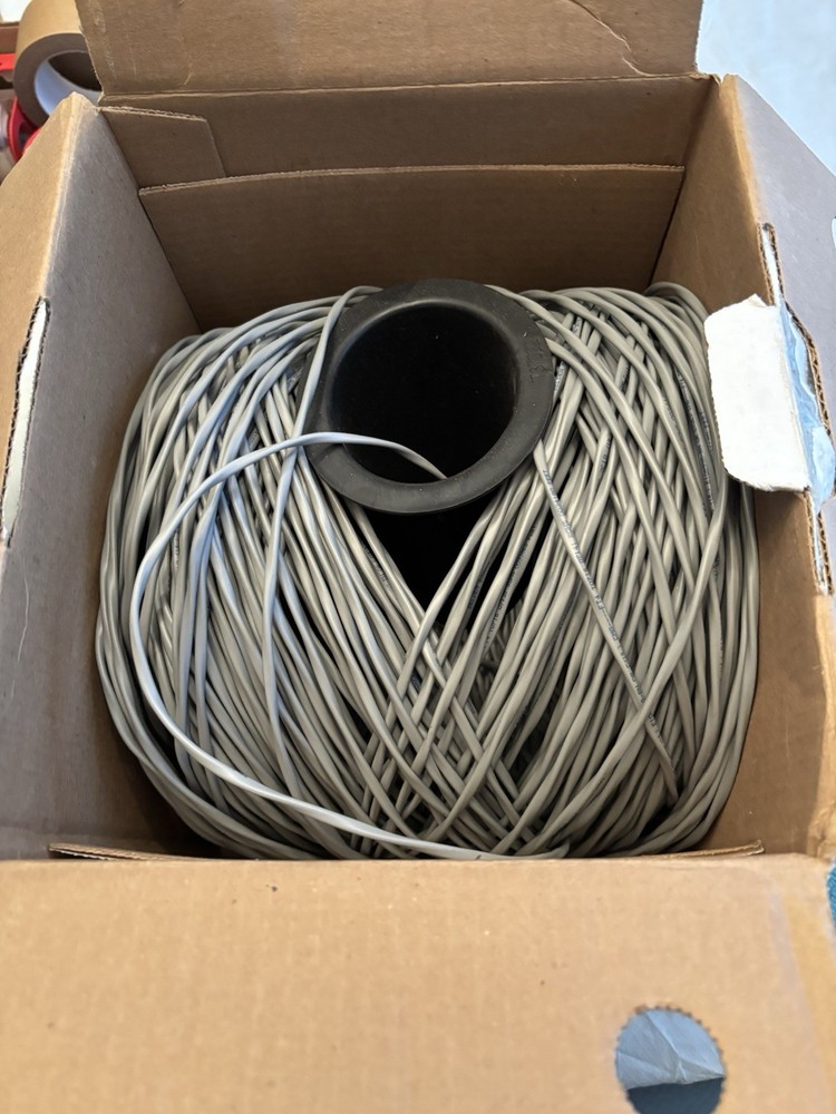 BELDEN COMMUNICATION CABLE 5300UE 008