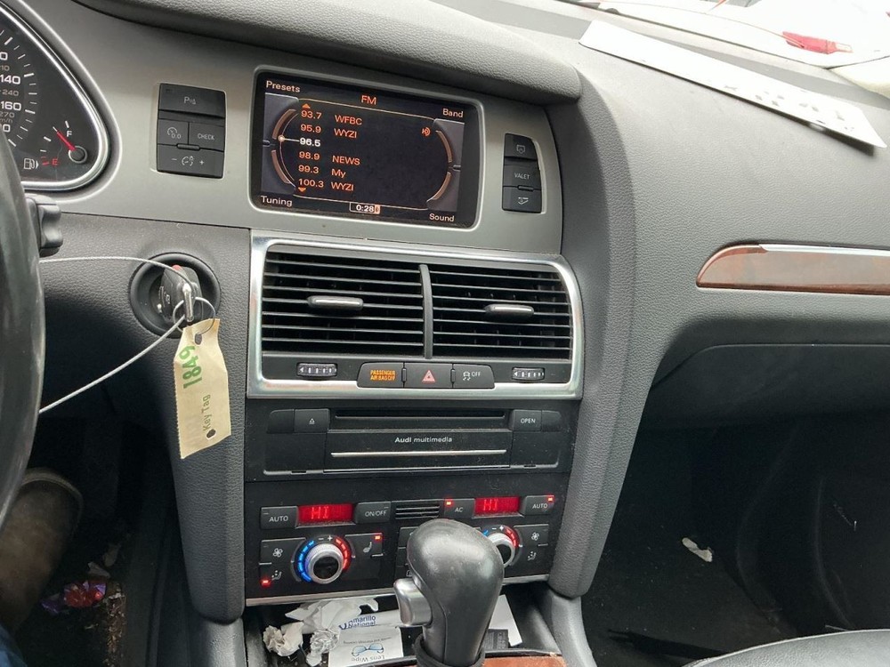 Q7 AUDI 2011 Glove Box 4985626