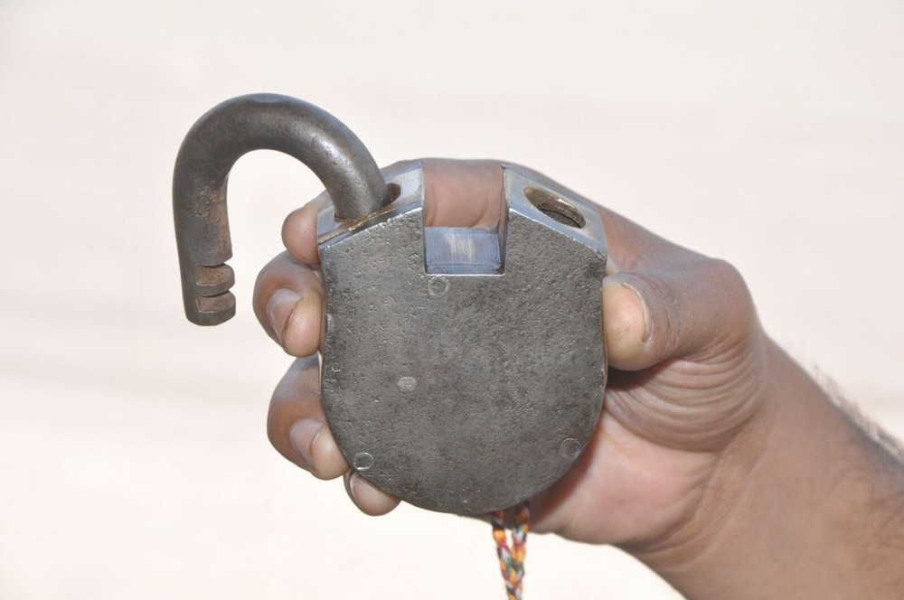 Vintage Brass & Iron Handcrafted 6 Levers Unique Shape Solid Padlock