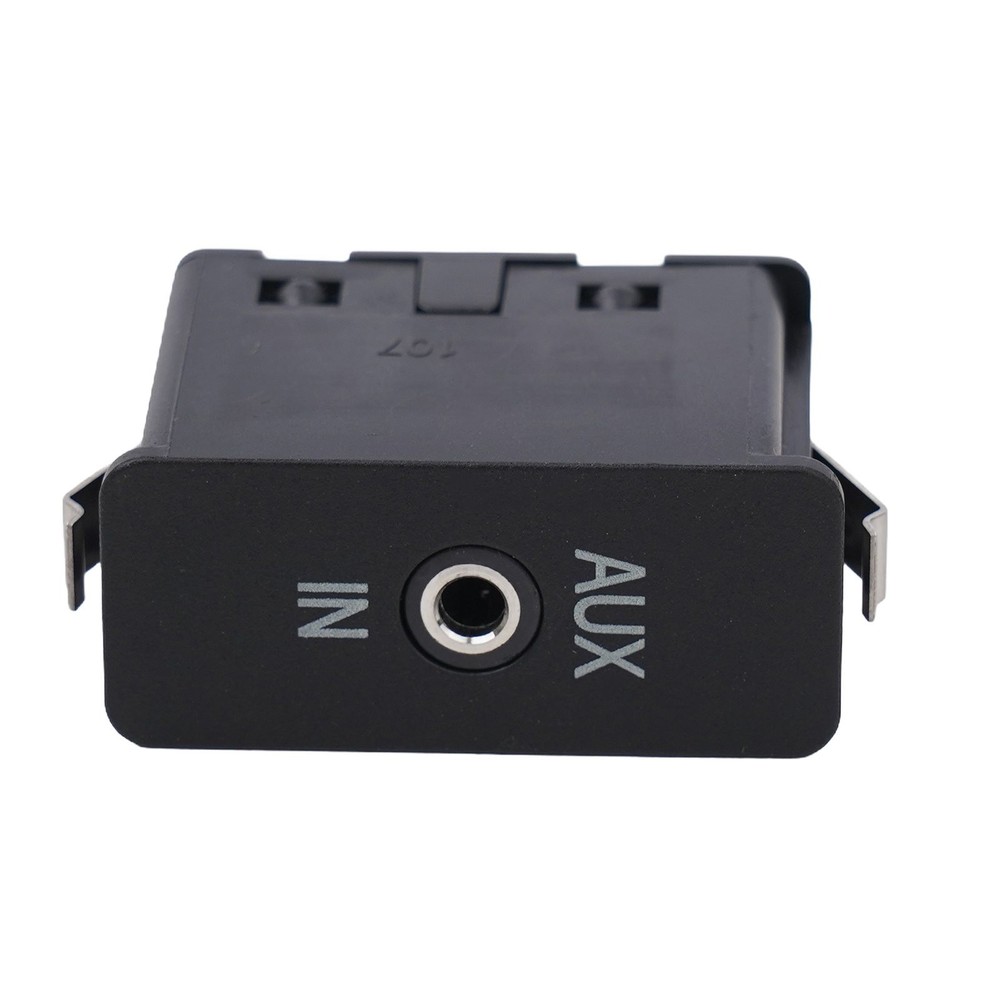 AUX Auxiliary Audio Socket for 1 3 5 6 7 X3 X5 E60 E61 E81 E87 E90