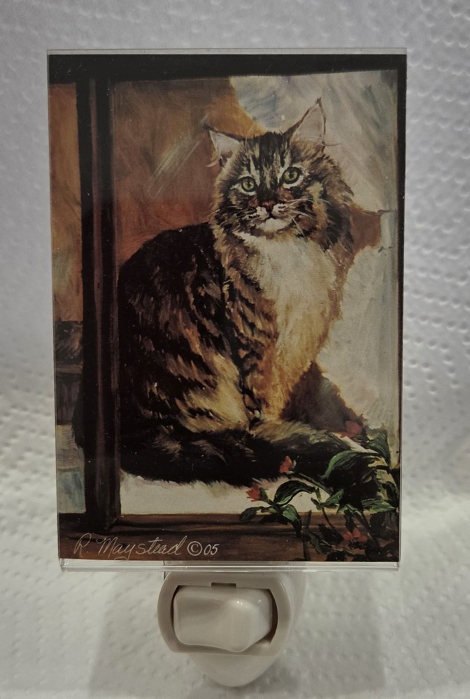 Tabby Cat Night Light by Ruth Maystead-Clip on Picture-Polarized Plug-Bulb
