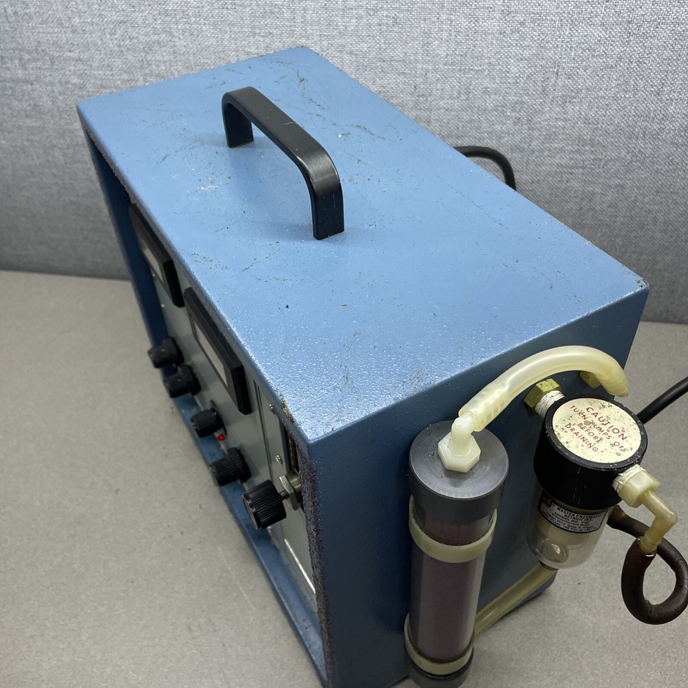 Teledyne Model 990 Thermco Flue Gas Analyzer - Powers On - UNTESTED