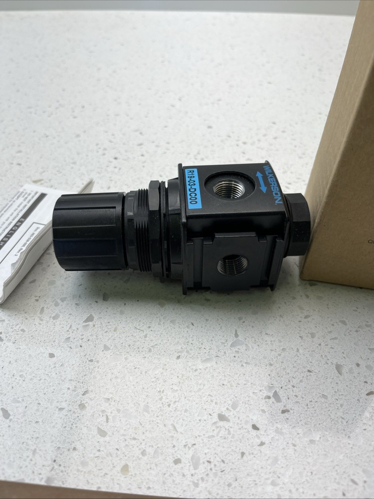 R19-03-DC00 Wilkerson Pneumatic Regulator