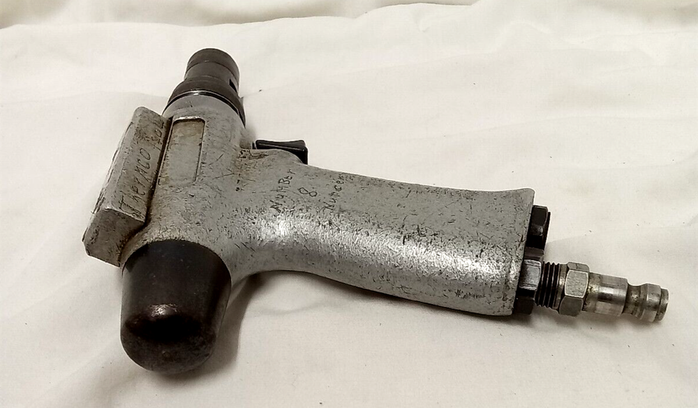 Avdel 7520 Pneumatic Rivet Gun