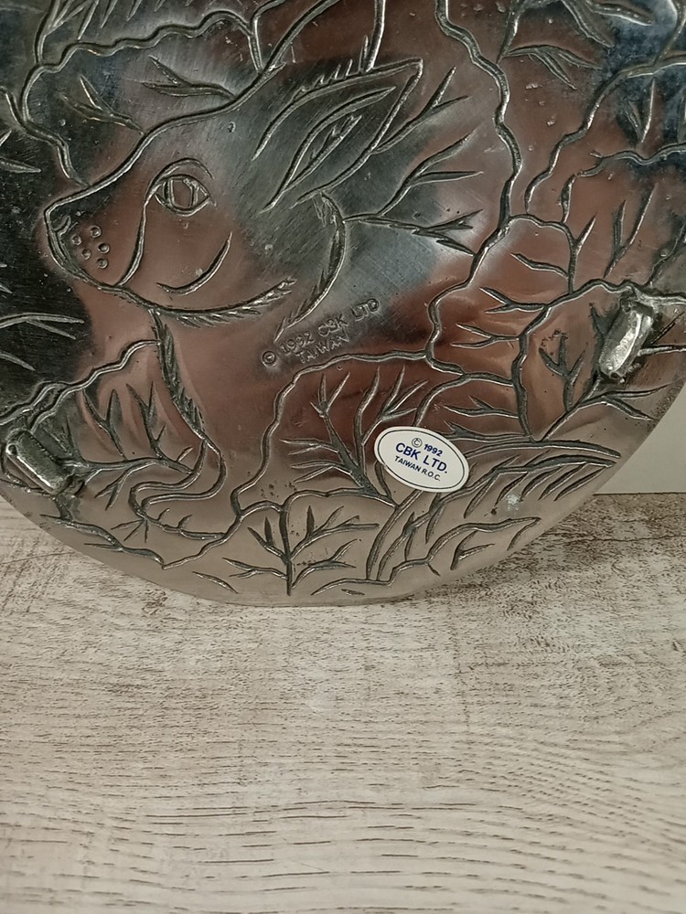 Metal Rabbit Trivet Pre-owned 7.25"