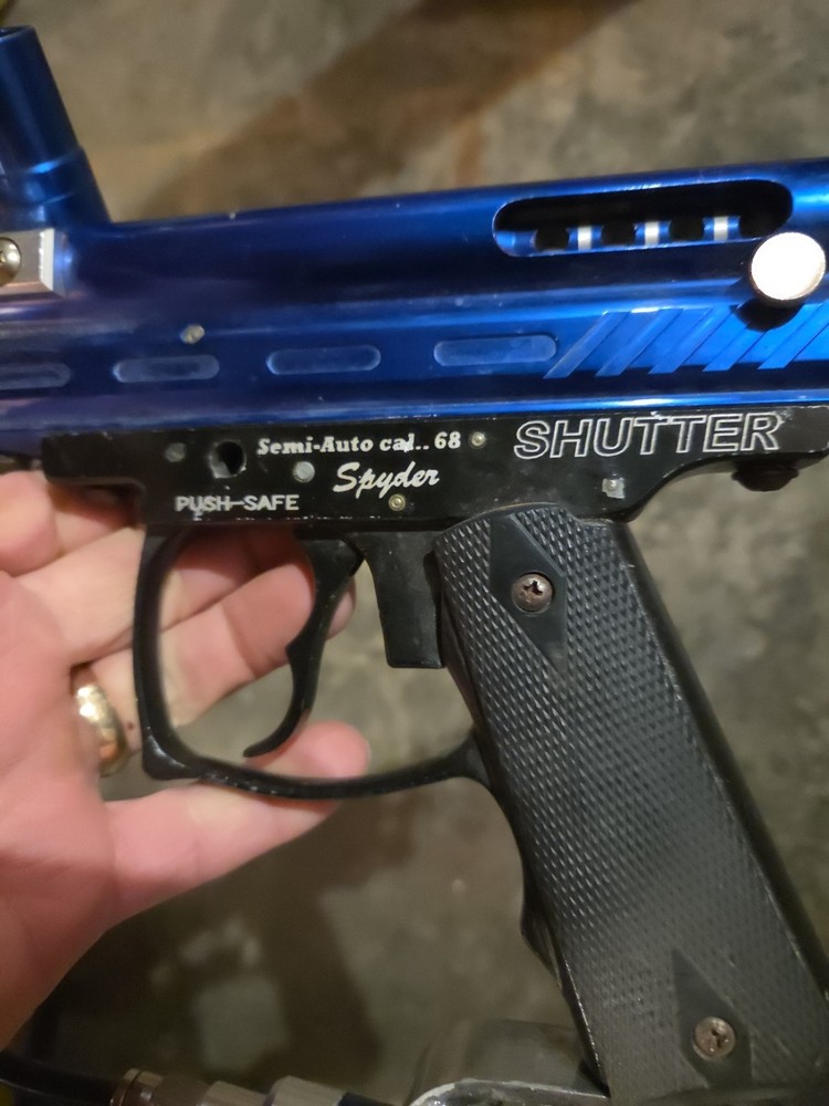 Spyder Shutter Blue Paintball Gun