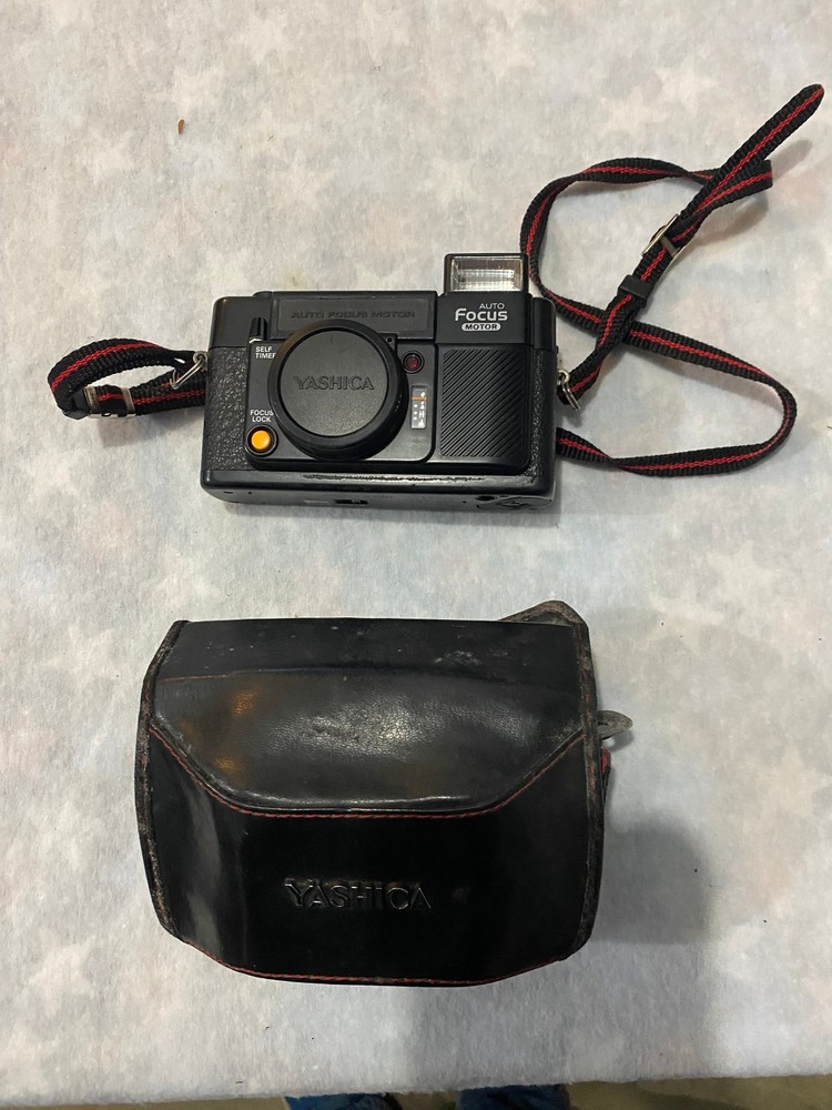 Yashica Full Automatic Focus Motor Case & Strap 38mm Camera Tested Works