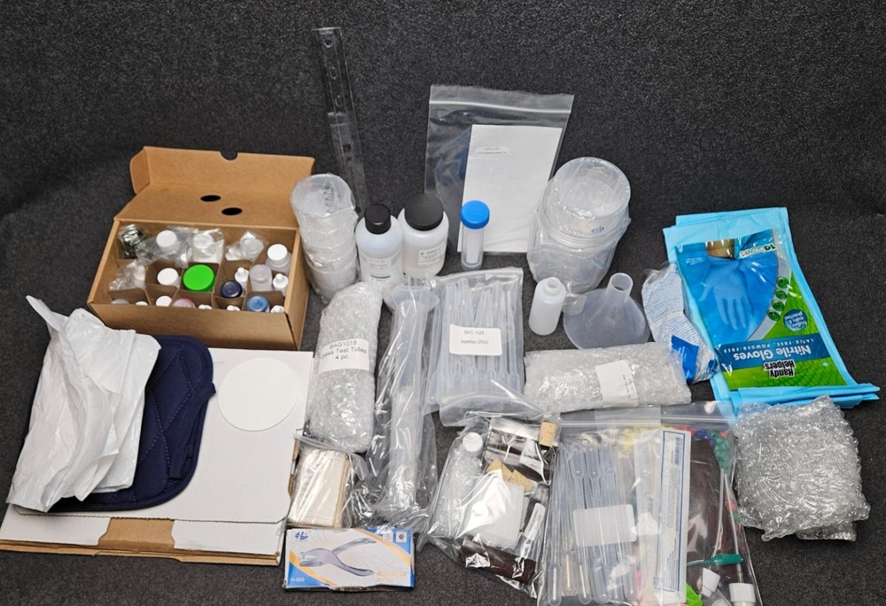 eScience Hands-On Labs Kit - Biology Lab - Model Kit1655, Unused