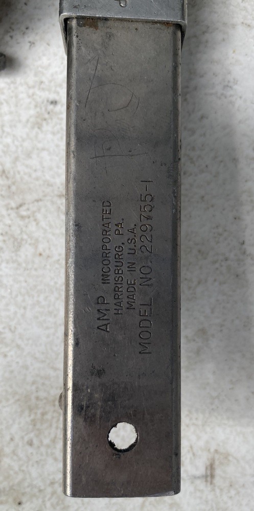 AMP 229755-1 3RD HAND FOR VS3 VS-3