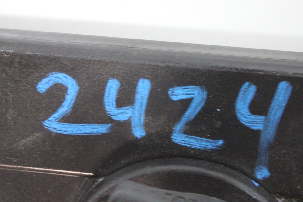 2012 MERCEDES-BENZ SPRINTER 2500 - TABLET HOLDER - RAM MOUNT