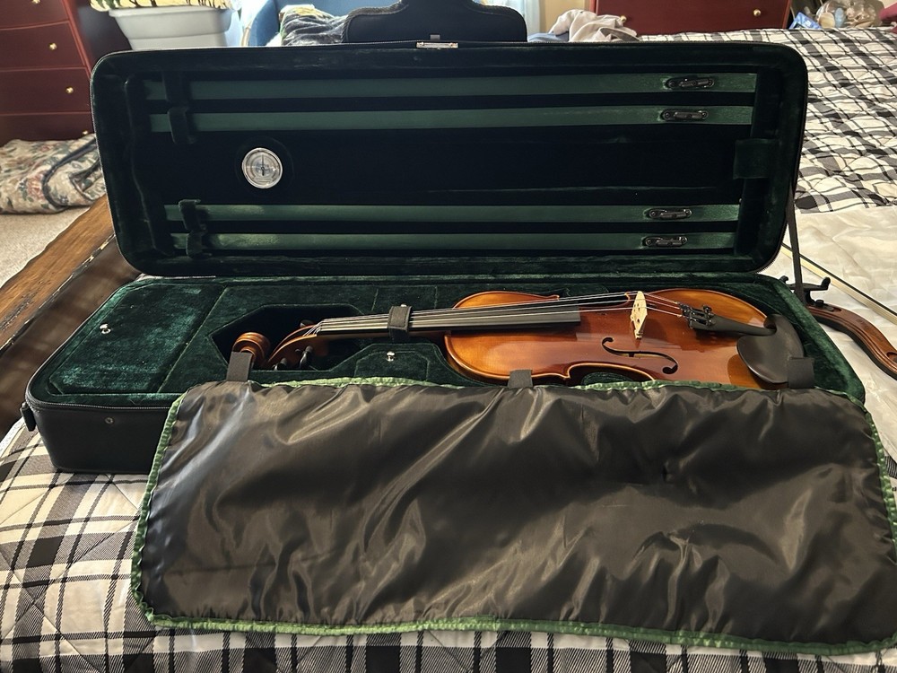 Silver Creek Model 5 4/4 Size Violin