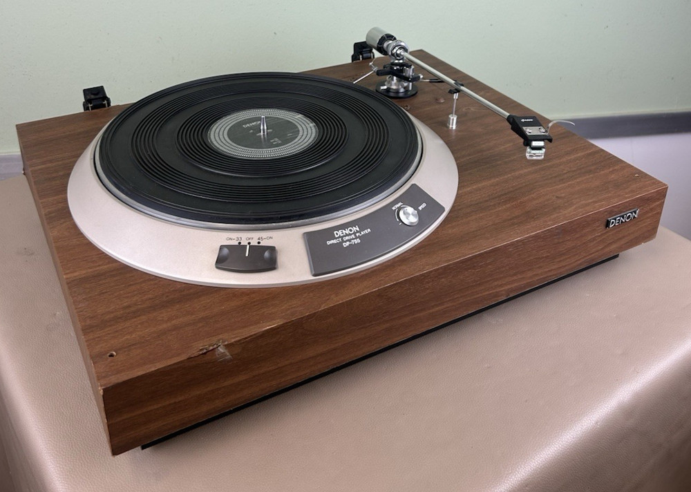 DENON DP-755 STEREO TURNTABLE