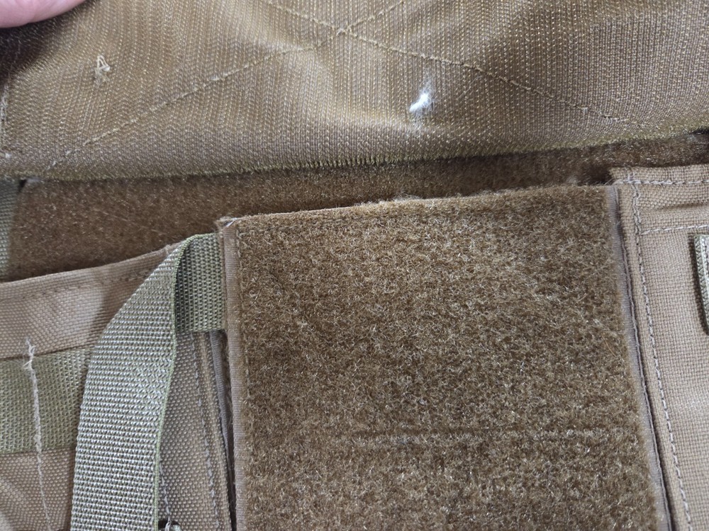 Beez Combat Systems medium plate carrier BCS