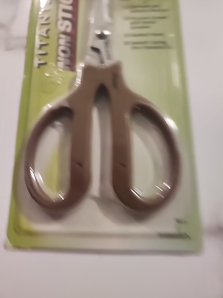 Clauss Hydra 7" Titanium Bonded Non Stick Shop Scissors Partial Serration