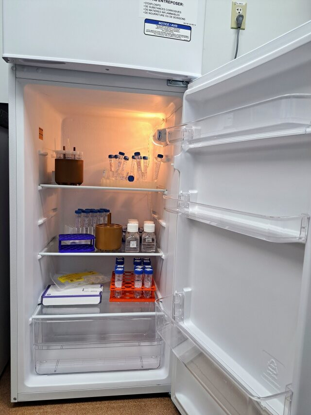 Thermo Scientific GTTSV07CPSA Refrigerator/Freezer, 7.1 cu ft