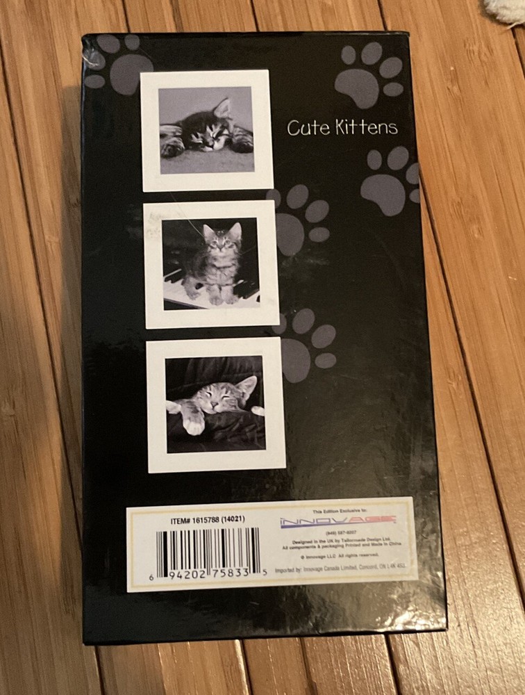 Cute Cat Note Pad With Paw Prints