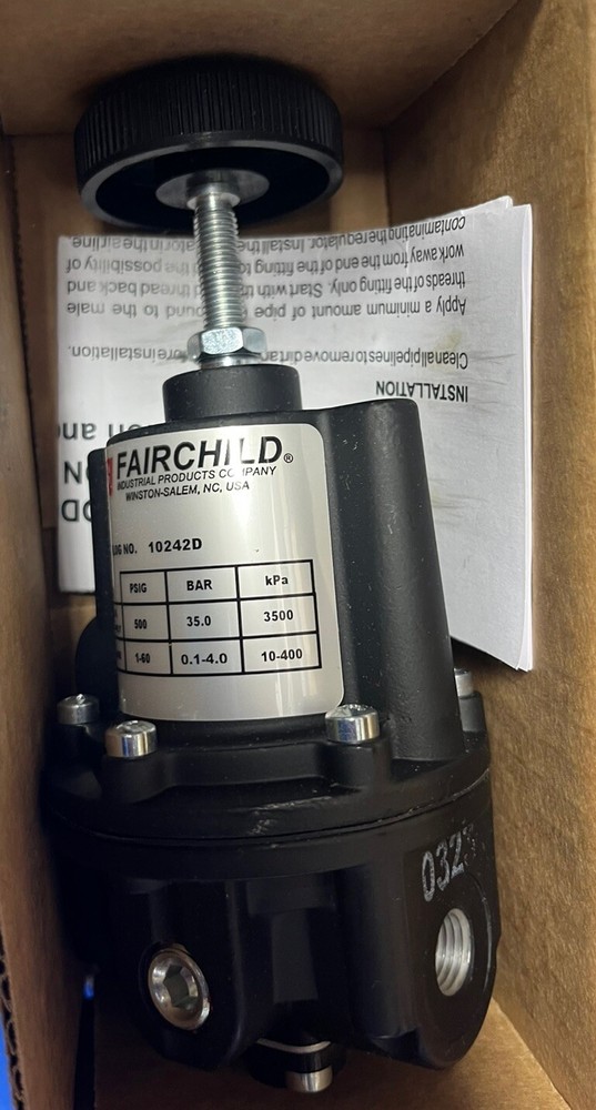 10242D Fairchild Model 10 Pneumatic Precision Regulator