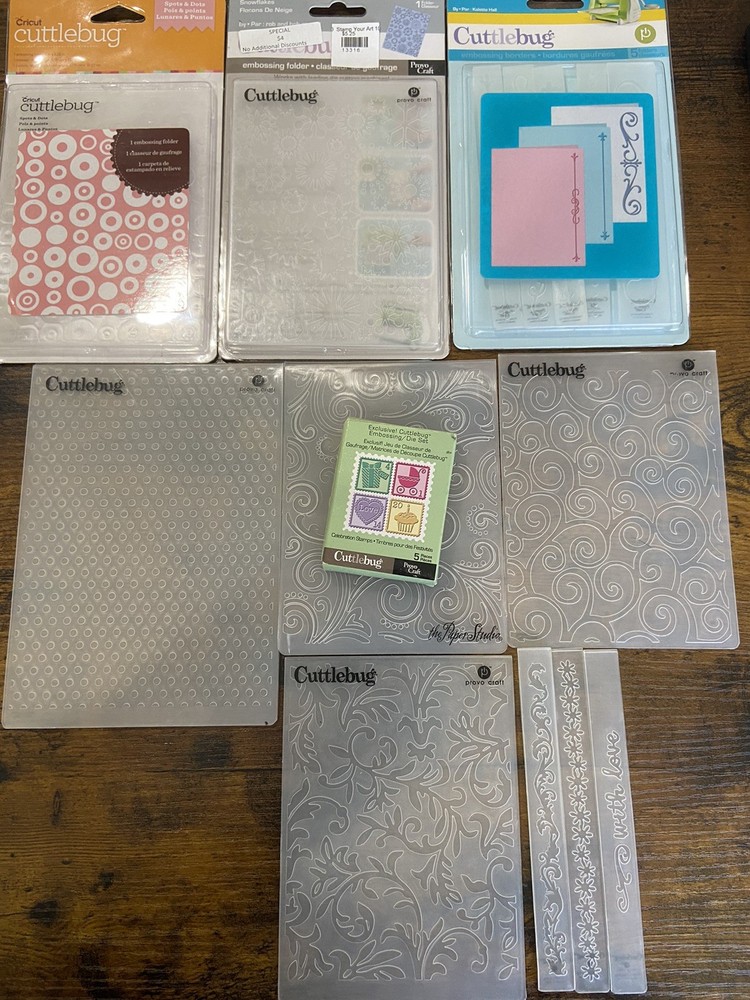 Cricut Cuttlebug Embossing Folders Spots & Dots Snowflakes Ironworks Borders