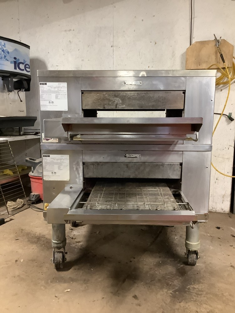 Conveyor Oven Middleby Marshall DZ33T 2022 Double Stack SINGLE Phase 208V TESTED