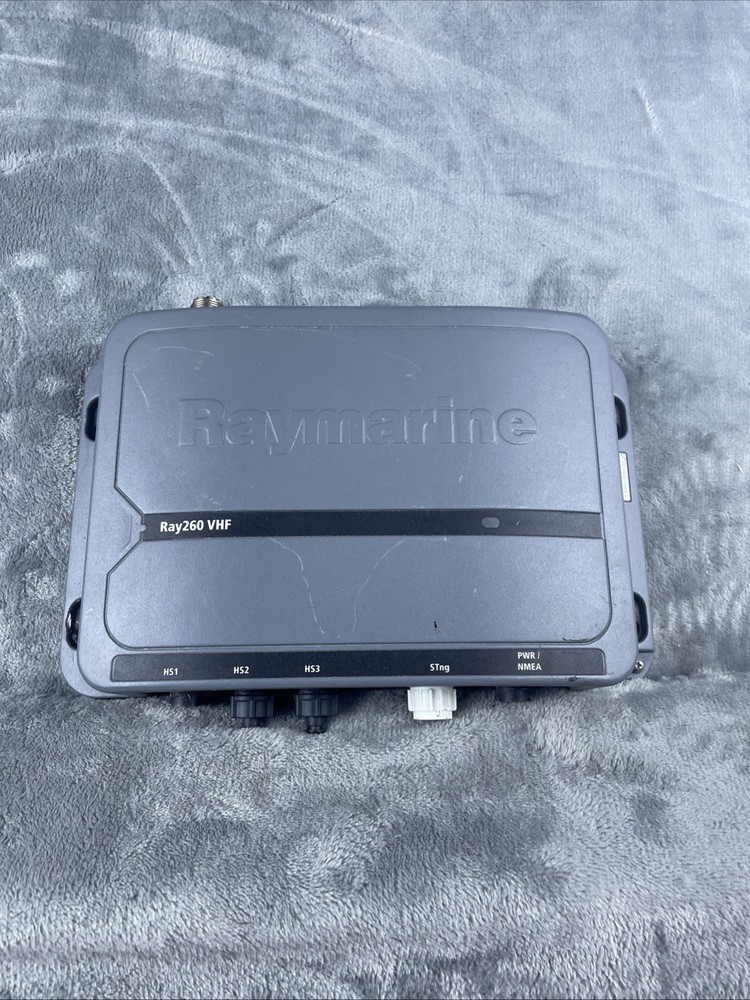 Raymarine RAY260 VHF E70087 VHF Black Box Transceiver.