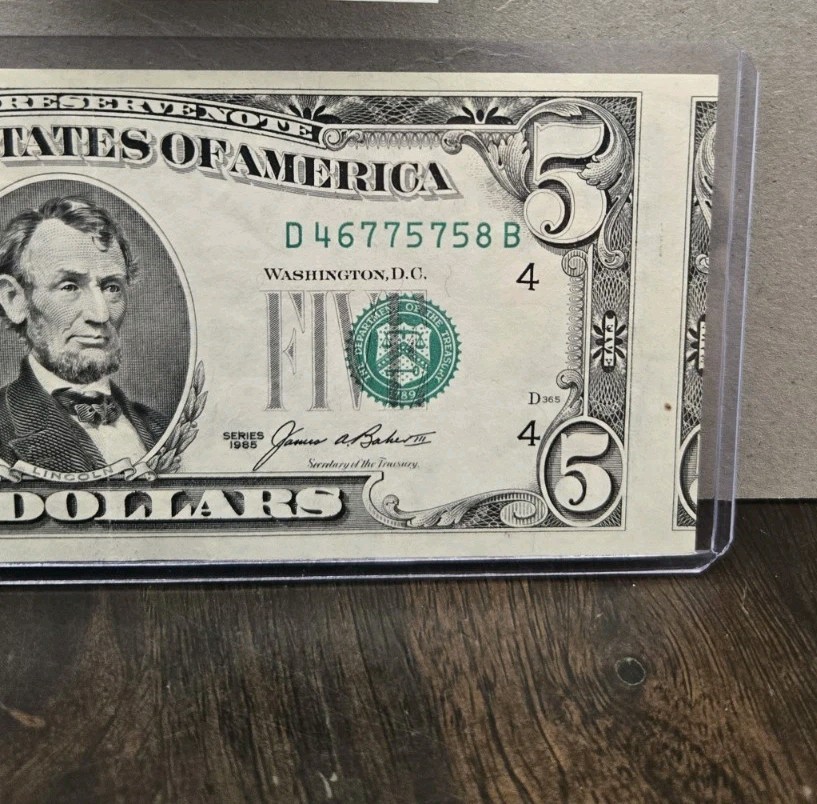 Error note U.S. currency -Miscut And Misaligned!