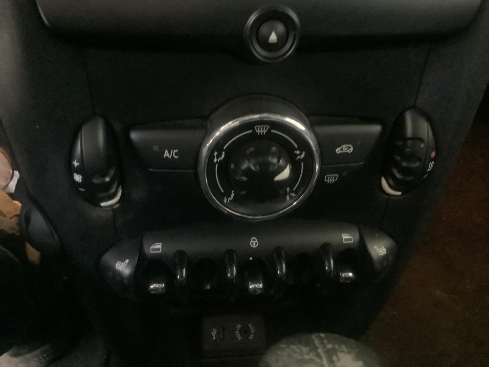 Used A/C Selector Switch fits: 2013 Mini COOPER w/AC w/o automatic temperature c