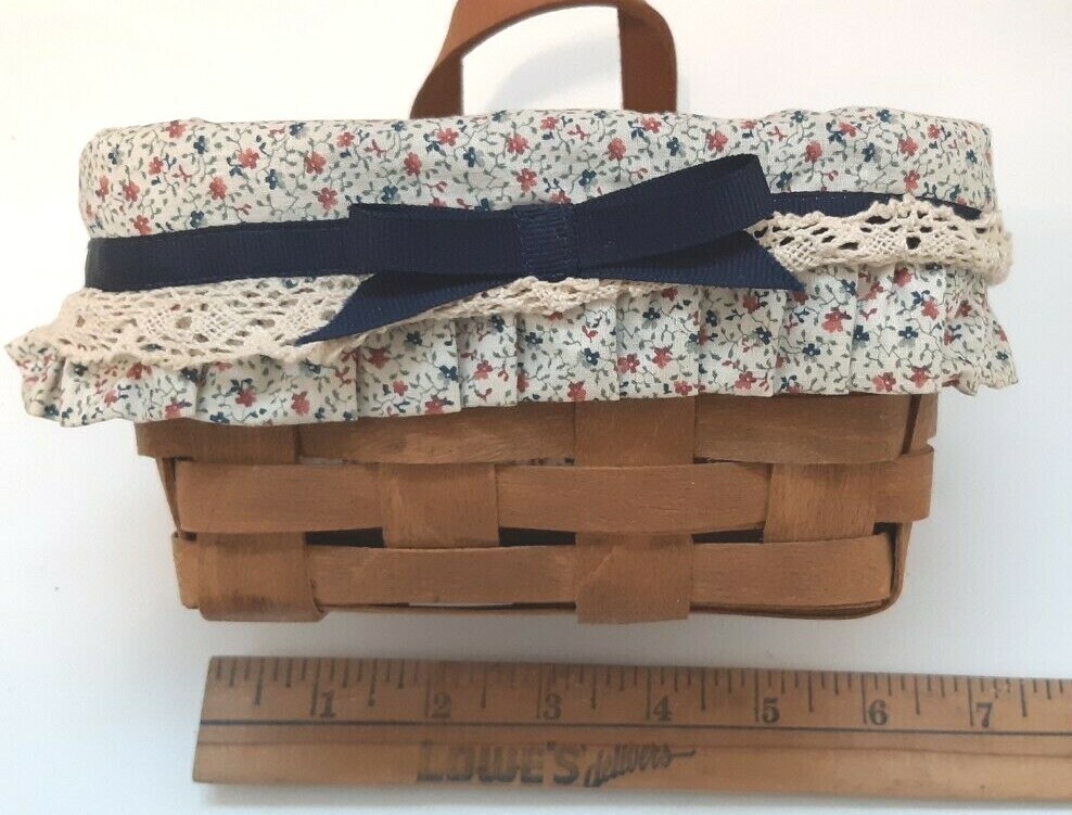 Longaberger small Key basket with Cloth Liner 1995
