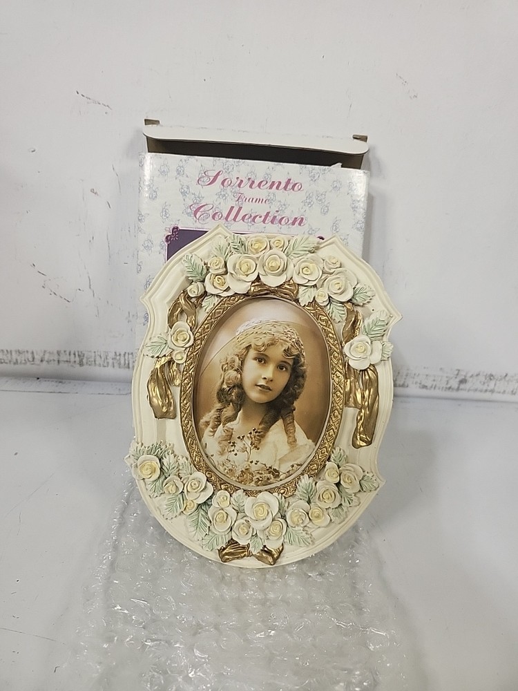 Vintage Picture Frame - Sorrento Frame Collection