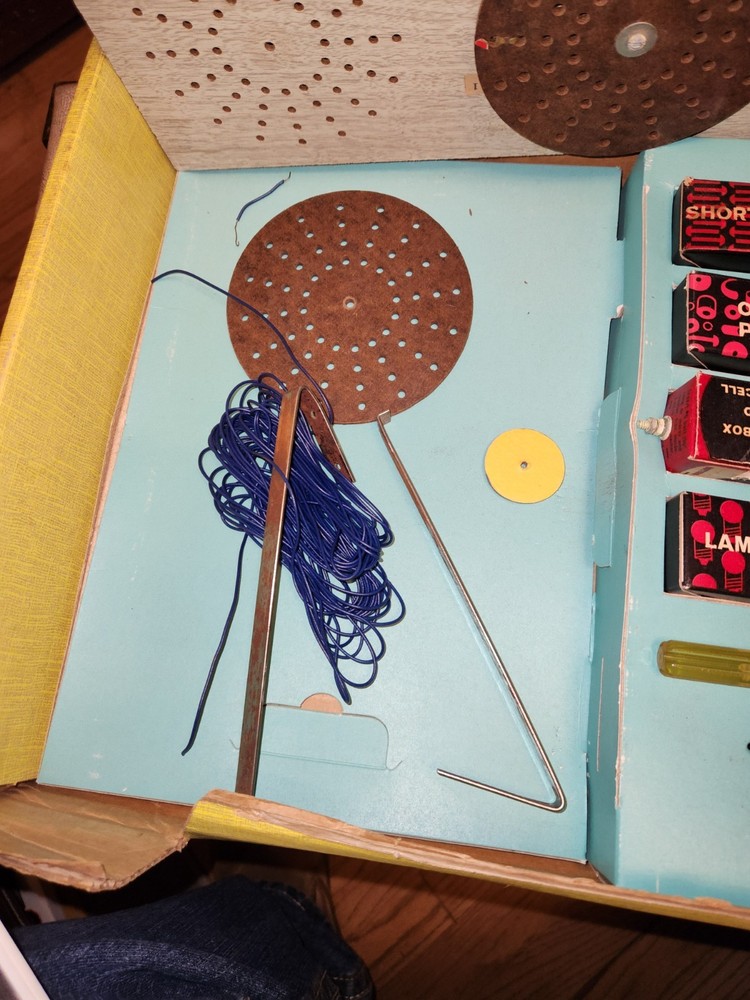 Brainiac K-30 Computer Circuits Lab Game - 1959 Science Materials Center